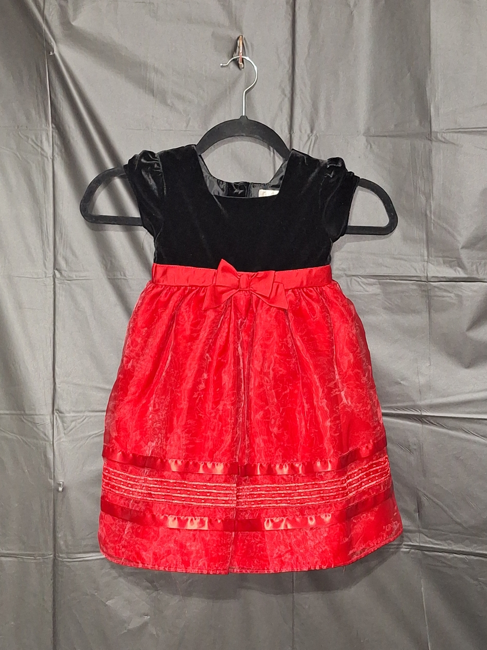 George Black Velvet Toddler Dress with Red Trim- Sz 4t